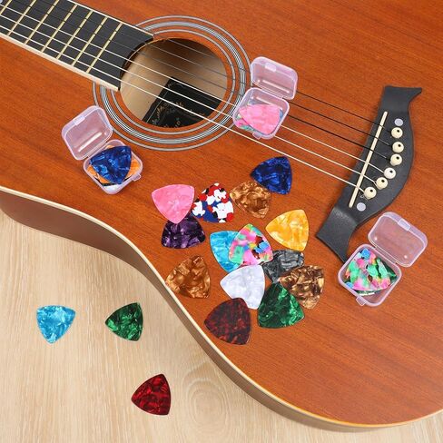 30 حزمة مثلث الغيتار يختار الغيتار الكهربائي اختيار باس مجموعة متوسطة إصبع السليلويد اختيارات للقيثارات الكهربائية الصوتية مع 3 صندوق تخزين واضح ، حزمة متنوعة (0.46/0.71/0.96 مم) in Kuwait