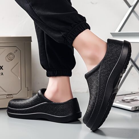 Men's Solid Colour Slip On Waterproof & Oil Proof Chef Shoes, Comfy Non Slip Casual Durable EVA Kitchen Shoes for Men's Indoor Outdoor Activities in Saudi Arabia