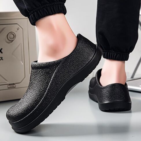 Men's Solid Colour Slip On Waterproof & Oil Proof Chef Shoes, Comfy Non Slip Casual Durable EVA Kitchen Shoes for Men's Indoor Outdoor Activities in Saudi Arabia