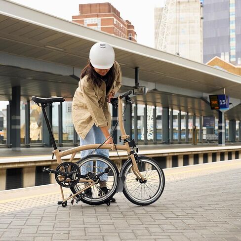 Brompton طي الدراجة ركاب C خط 6 سرعات | دراجة حضرية مضغوطة وخفيفة الوزن للبالغين in Kuwait