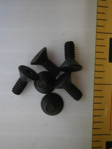 حزمة جديدة من Brighton-Best 4-40 5/16 "MACKE CAP CAP FLAT in Saudi Arabia