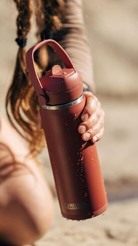 Camelbak Thrive Flip Straw معزولة الحجر الزجاجة الماء الفولاذ المقاوم للصدأ ، 25 أوقية in Saudi Arabia