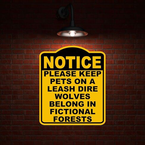 يرجى الاحتفاظ بالحيوانات الأليفة على ذئاب قاسية في الغابات الخيالية تلاحظ علامة ألومنيوم أسود أصفر علامة 8.5 × 10 بوصات in Kuwait