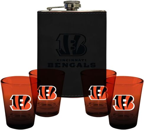 شركة الذاكرة | مرخص في NFL Team Logo Leather Flask مع (4) مجموعة نظارات طلقة OMBRE in Kuwait