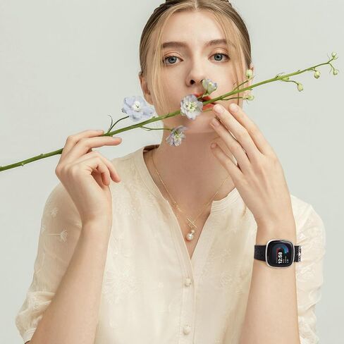 أشرطة محفورة بزهور برية متوافقة مع Fitbit Sense 2 ، بالعكس 4/3 ، فرقة Sense مع سحر ، حزام معصم بديل للسيليكون مع إكسسوارات زخرفية لطيفة للنساء in Kuwait