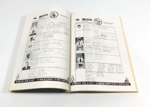1972 VS College Football Program 10-28-72-برامج الكلية in Saudi Arabia