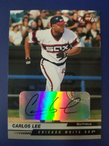 Carlos Lee 2004 Leaf Authentic Taxtures Auto #47 Chicago White Sox! - بطاقات البيسبول الموقعة MLB in Kuwait