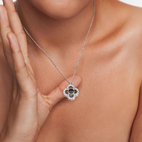 قلادة على شكل قلب وردي لعيد الأم، قلادة على شكل قلب الحب إلى الأبد، قلادة على شكل حرف أمي، قلادة من الفضة الكريستالية المتلألئة، أنا أحبك بـ 100 لغة، قلادة أمي على شكل حرف حب رومانسي in Kuwait