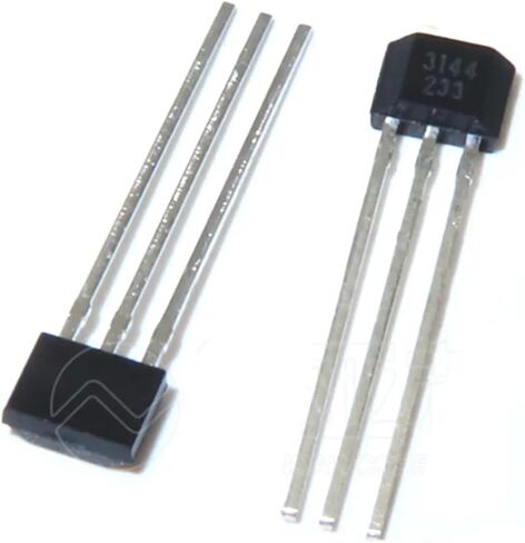 40pcs A3144 3144 Hall Sensor In-Line SIP3 Y3144 A3144E SMD SOT23 (TO92 20pcs) in Saudi Arabia