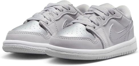 Nike Jordan 1 Retro Low OG اطفان/حذاء طفل صغير in Saudi Arabia