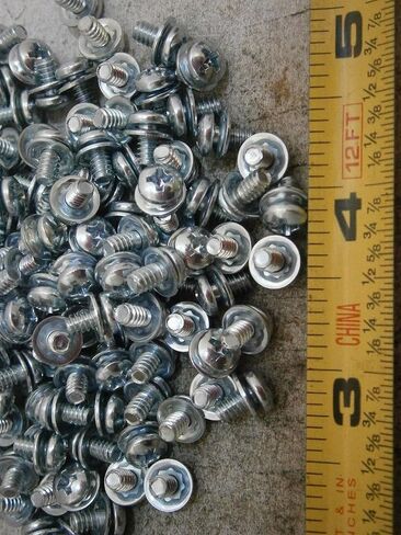 New Pack of Machine Screw #6/32 x 1/4 Phillips Pan Head Sq. Cone Steel Lot of 100#6026 Multi-Purpose Comprehensive Hardware Fastener Assortment Kit WnyNEH04413 in Saudi Arabia