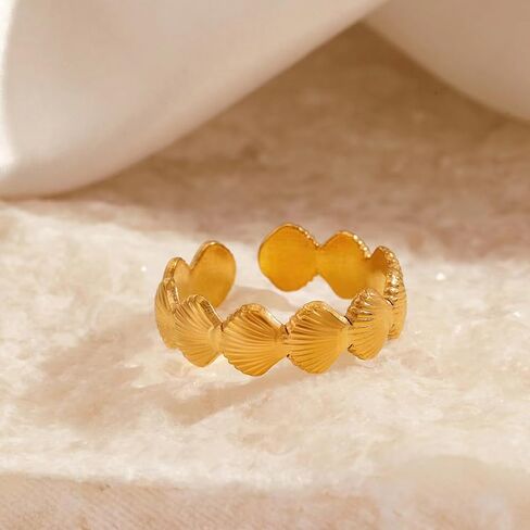 HUASAI Gold Seashell Starfish Shell Ring Dainty Beachy Statement Rings for Women Non Tarnish Summer Jewelry for Women Beach Accessories Vacation Party Summer Stuff in Saudi Arabia