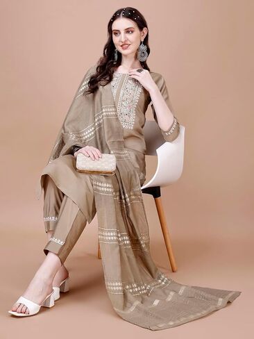 طقم كورتي حريمي 3/4 كم برقبة دائرية على شكل حرف A مع دوباتا in Kuwait