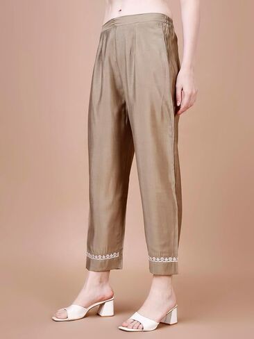 طقم كورتي حريمي 3/4 كم برقبة دائرية على شكل حرف A مع دوباتا in Kuwait