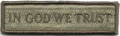 Gadsden و Culpeper - 1 × 3 3/4 "بالله نثق في تصحيح الروح المعنوية التكتيكية - أسود أبيض in Kuwait