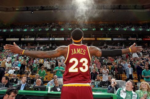Lebron James Cleveland Cavaliers Basketball Limited Print 16x20#3 in Saudi Arabia