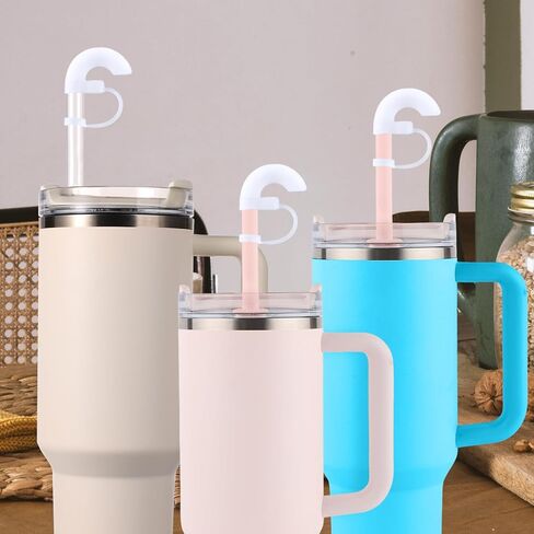 3pcs غلاف قش مجاني من stanley tumbler 40oz 30oz ، مقاومة الغبار المضاد للتجاعيد قش القش Topper Tips قابلة لإعادة الاستخدام ، تصميم مفتوح 40 درجة مائل in Saudi Arabia
