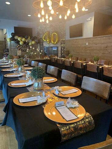 Gold Table Runner - Decorations Metallic Party Decorations 9ft Sparkle Foil Mesh Decor لعيد الميلاد ، الزفاف ، الذكرى السنوية ، عيد الشكر ، عيد الميلاد ، ‌ التخرج ، مائدة طاولة مشرقة in Kuwait