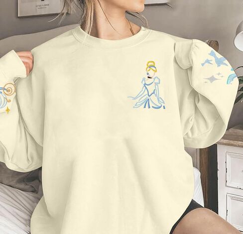 Magic Kingdom Sweatshirt Women Embroidered Princess Sweater Cute Fairy Shirt Family Vacation Castle Graphic Top in Kuwait