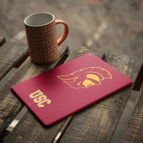 Skinit Skinit Tablet Skinner مع iPad Air 13in M2 (2024) - جامعة جنوب كاليفورنيا USC Gold Trojan Mascot Design in Saudi Arabia