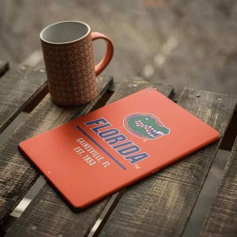 Skinit Skinit Tablet Skinner مع iPad Air 13in M2 (2024) - جامعة فلوريدا Gainesville EST 1853 in Saudi Arabia