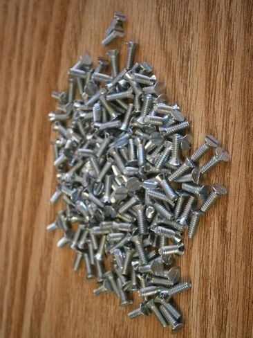 حزمة جديدة من 4-40 × 3/8 بوصة L Flat Machine المسمار الصلب الزنك الكثير من 100#1451 متعددة الأغراض مجموعة متنوعة أجهزة تشويه مجموعة wnynenh04077 in Saudi Arabia