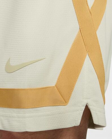 Nike DRI FIT Sabrina للسيدات المعتادة للاصطاعات كرة السلة in Saudi Arabia