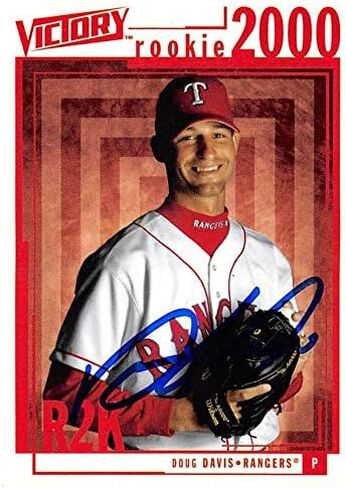 Doug Davis autographed Baseball Card (Texas Rangers) 2000 Upper Deck Victory Rookie #365 - Football Slabbed Autographed Rookie Cards in Saudi Arabia