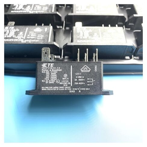 T92S11D22-12 NEW 12VDC 30A T92P11D22-12 RELAY DC12 (الحجم: T92S11D22-12 12VDC) in Kuwait
