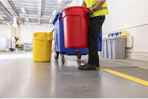 حاوية غاشمة في Rubbermaid Round Round Round ، 32 جالًا ، بلاستيك ، أحمر in Saudi Arabia