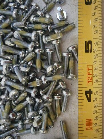 حزمة جديدة من مسامير الماكينة M3 x 10 Phillips Pan Head Steel Ttertipent w/patch الكثير من 75#2994 متعددة الأغراض مجموعة متنوعة شاملة للأجهزة wnynenh03869 in Saudi Arabia