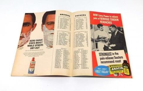1965 Browns at Bay Packers NFL World Championship Football Program 1-2-66 - NFL Programs in Saudi Arabia