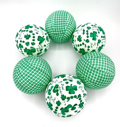 كرات مغلفة بنسيج Plaid N Clovers St Patricks Day - مجموعة من الجرم السماوي لحشو وعاء الجاموس الأخضر ووعاء النفل in Saudi Arabia