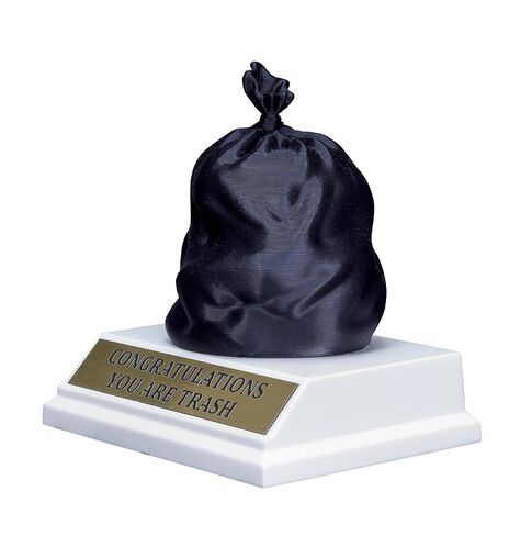 Trash Bag Trophy - جائزة Garbage الأخيرة الفكاهية - جائزة القمامة المضحكة المخصصة - تخصيص الآن (4.5 بوصة) in Saudi Arabia