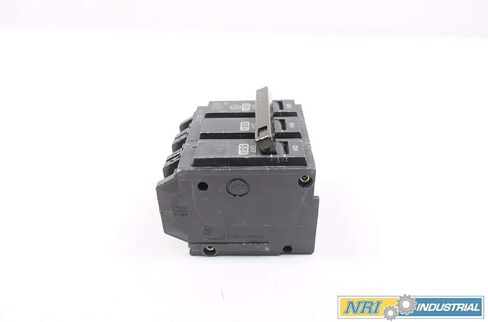 General Electric GE THQL32050 قاطع دائرة العلبة المصبوب 3P 50A 240V-AC D570209 in Saudi Arabia