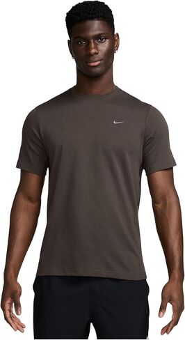 Nike Men's Primary Dri-fit Short Sleeve Versatile Top in Saudi Arabia