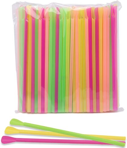 200 Snow Cone Cups 6 Oz and 200 Spoon Straws in Saudi Arabia