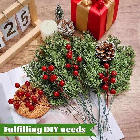 45pcs فروع الصنوبر الاصطناعية مع سيقان توت حمراء ، فروع عيد الميلاد الخضراء للأرز ، إبر الصنوبر الخضراء المزيفة للأكليل ، أكاليل ، DIY الحرفية ، وزينة عيد الميلاد in Kuwait
