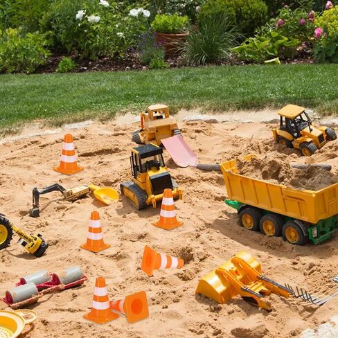 30 Pcs Mini Traffic Cones, 1" Plastic Small Cones,Small Orange Cone Mini Construction Cone Traffic Caution Signs for Micro Landscape Sand Table, Street Signs, Engineering Road ConeSS Model(Orange) in Saudi Arabia