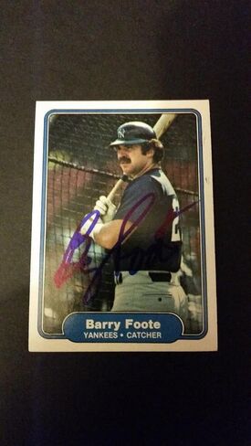 Barry Foote Yankees 1982 Fleer #34 Expos Cubs Authentic Motograph FB15 - Baseball Slabbed Cards in Saudi Arabia