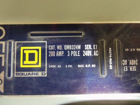 Square D QMB324W SwitchNew في صندوق in Kuwait