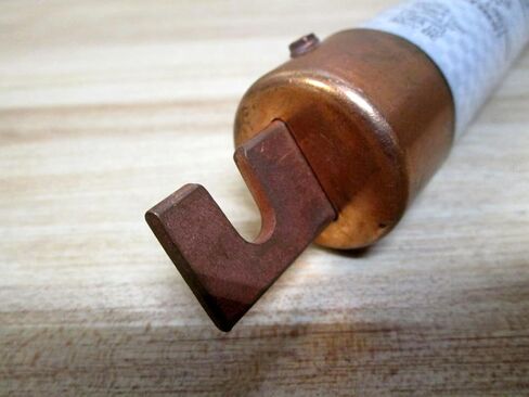 Littelfuse FLSR-70-ID 70 AMP ، مؤشر الرحلة ، الصمامات ، 300 VDC ، W/O جهة اتصال الإنذار ، نوع تأخير الوقت ، للاستخدام مع جميع الأغراض العامة cirucits ، RK5 ، 600 VAC ، تصميم العناصر المزدوجة ، الحد الحالي in Saudi Arabia