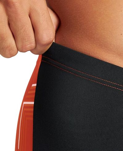 أرينا محيطة للسباحة الرياضية للرجال السباقات التنافسية ، التدريب ، الجفاف السريع ، الانضغاط ، ملابس السباحة المقاومة للكلور in Kuwait