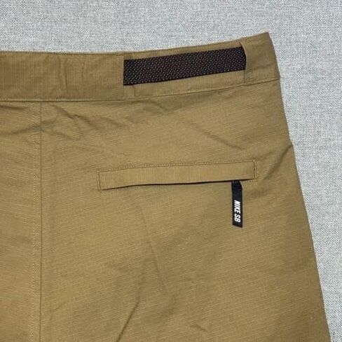 Nike SB Everett Cotton Skatton Shorts ، 34 ، Beige in Saudi Arabia
