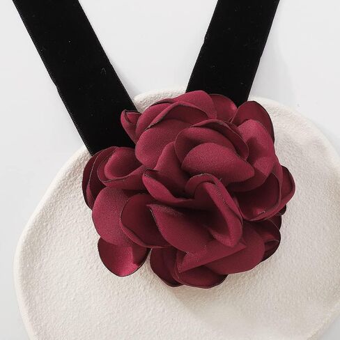 قلادة على شكل زهرة وردية قوطية باللون الأسود من المخمل للنساء والفتيات in Kuwait