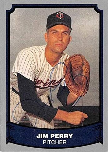 Jim Perry autographed baseball card (Minnesota Twins 67) 1988 Pacific #18 Ball Point Pen - MLB Autographed Baseball Cards in Saudi Arabia