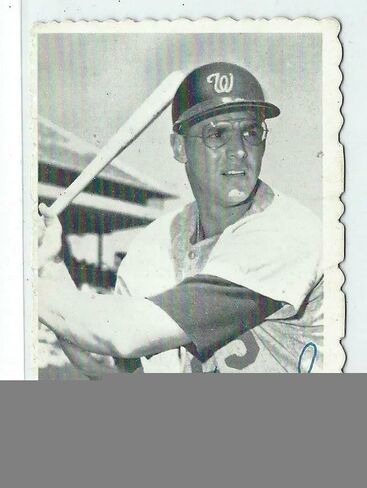 Frank Howard 1969 Topps Deckle Edge Card #16 of 33 Photos Washington Senator - MLB Motoprooged Cardsball Cards in Saudi Arabia