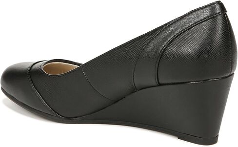 LifeStride Women's Dreams Pump in Saudi Arabia