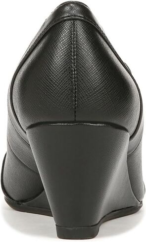 LifeStride Women's Dreams Pump in Saudi Arabia