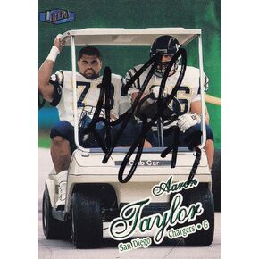 وقع آرون تايلور عام 1998 بطاقة Fleer Ultra Chargers لكرة القدم 309 Autograph Packer - بطاقات موقعة للبيسبول in Kuwait